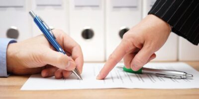 Auslegung eines Aufhebungs­vertrags bei Falschangabe