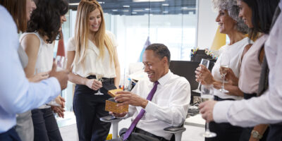 Arbeitnehmer muss Kosten für Abschiedsfeier nicht versteuern